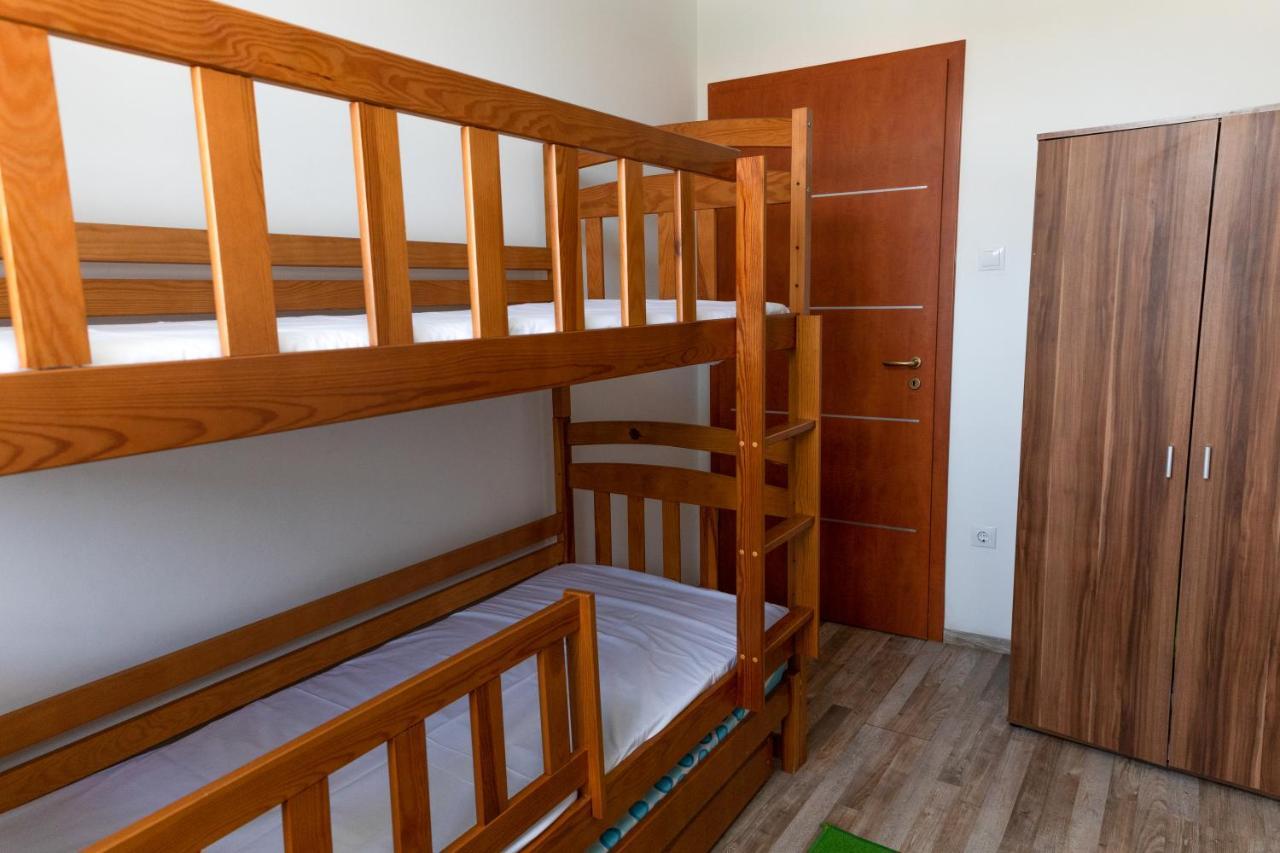 Big Suite For 4 Adults And 2 Children Under 14 Hajdúszoboszló 外观 照片